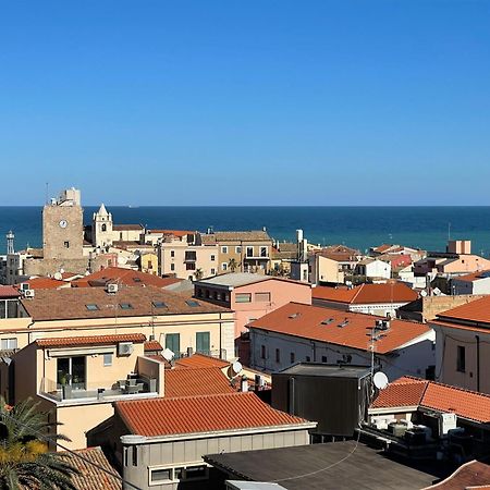 Il Rifugio Nel Cielo Apartment Termoli Bagian luar foto
