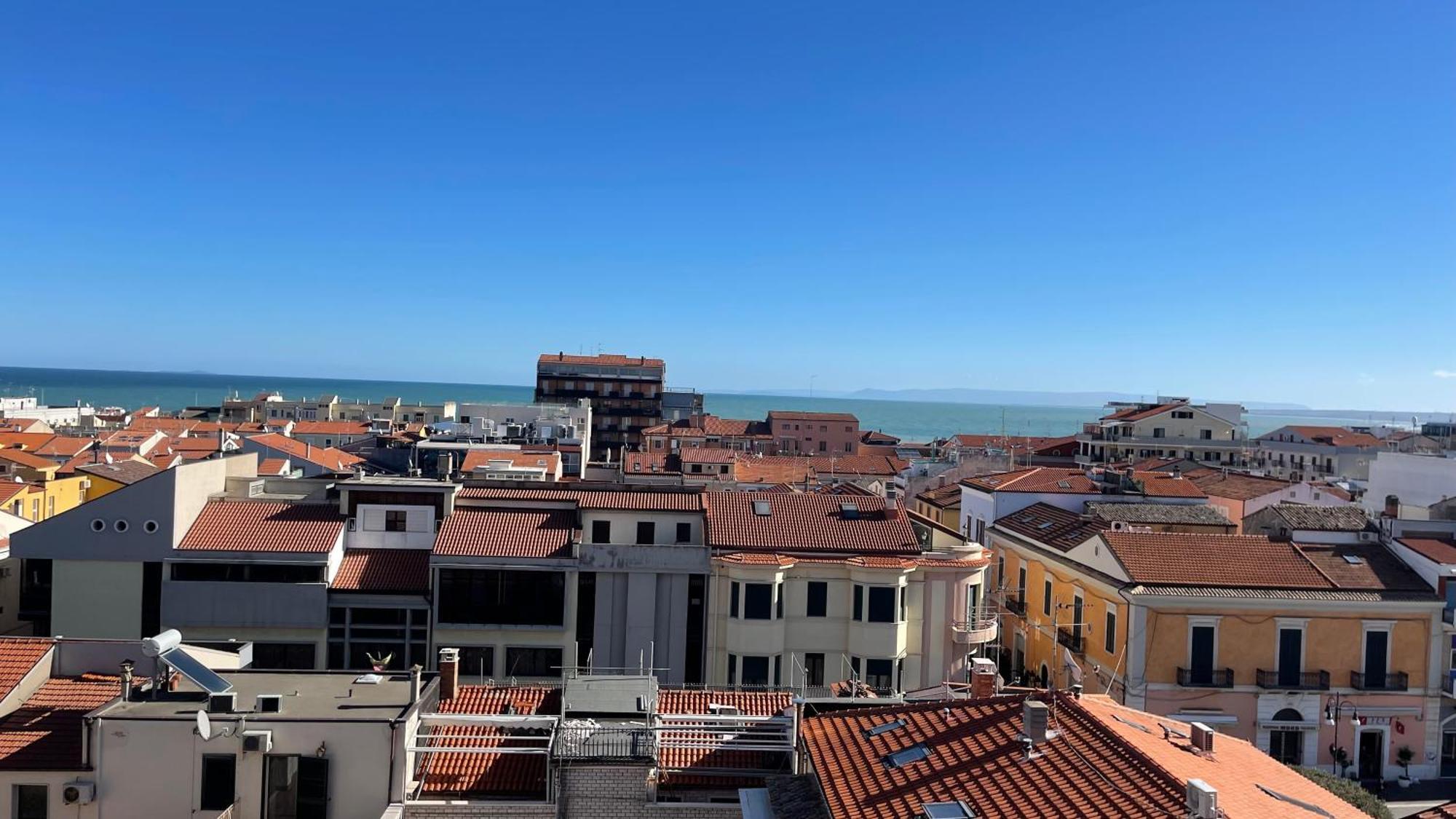 Il Rifugio Nel Cielo Apartment Termoli Bagian luar foto